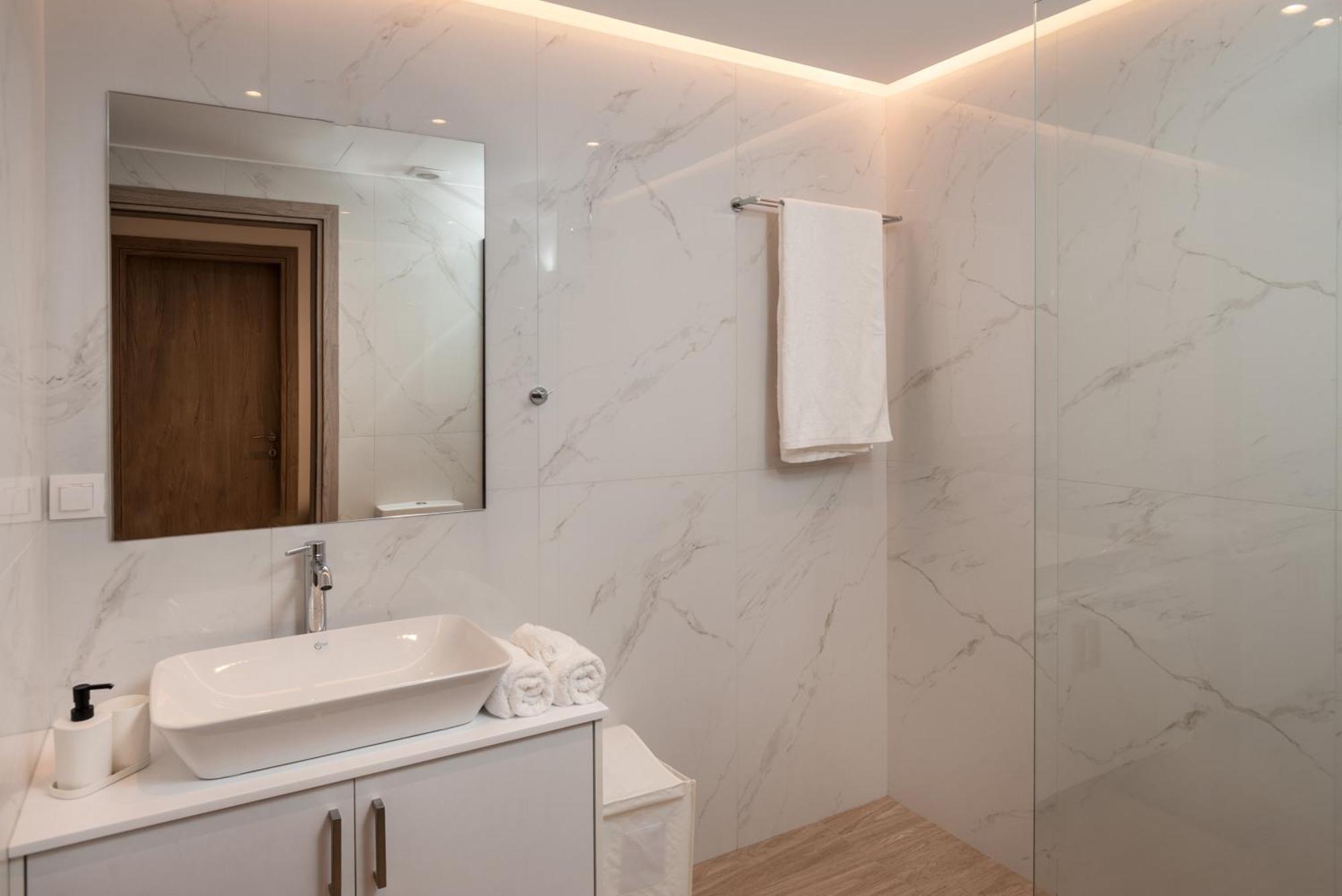 Thyme Sea View Apartments By 8Essentially Souda Esterno foto